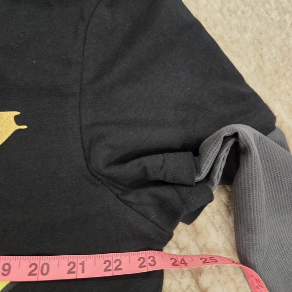 Ed Hardy Graphic Layered-Look Tee in Black and Charcoal - Picture 5 of 10